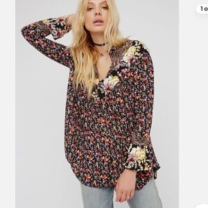 Free People Women's Wildflower Fields Floral Tunic blouse